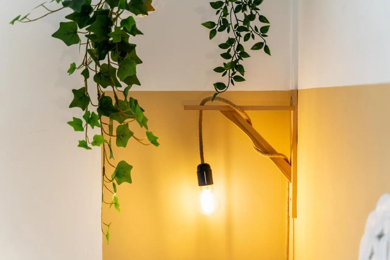 Renew Yourself At An Unvarnished City Hideaway Лиссабон 0*,  Португалия